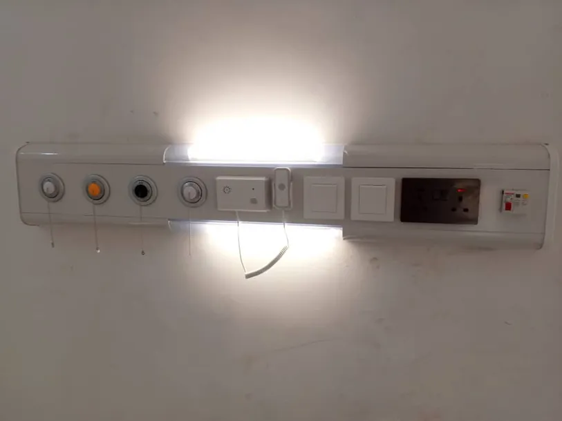 Modern Bed Head Unit.webp?mt=1788968441